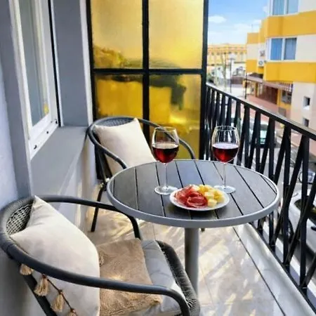 Amplio Piso Con Terraza Cerca De La Playa Appartement *