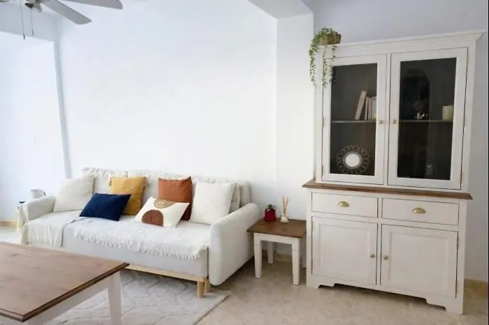 Amplio Piso Con Terraza Cerca De La Playa