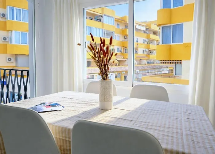 Amplio Piso Con Terraza Cerca De La Playa * Calpe