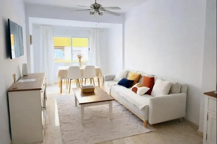 Amplio Piso Con Terraza Cerca De La Playa * Calpe