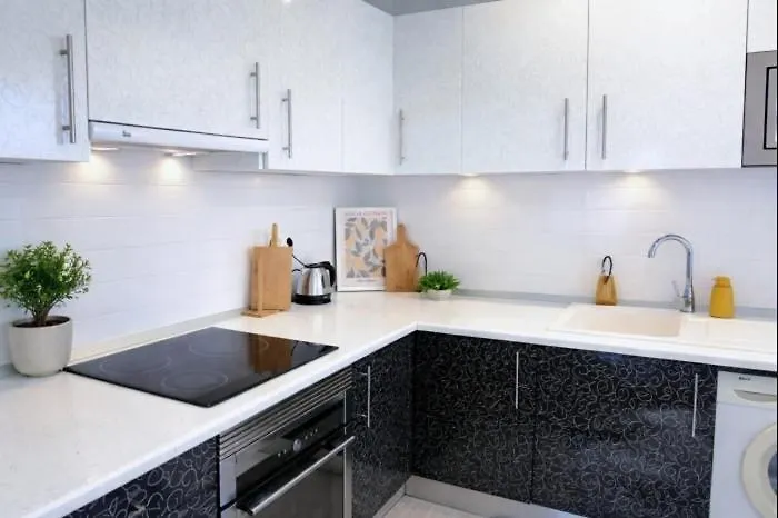 Amplio Piso Con Terraza Cerca De La Playa Apartamento