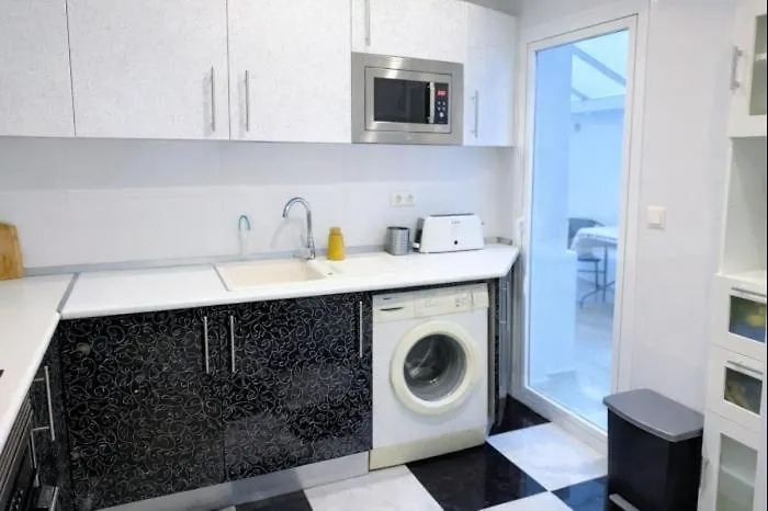 Amplio Piso Con Terraza Cerca De La Playa Calpe