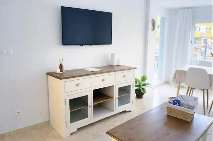 Amplio Piso Con Terraza Cerca De La Playa